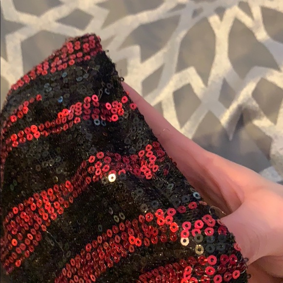 Strapless body on dress - Picture 3 of 4